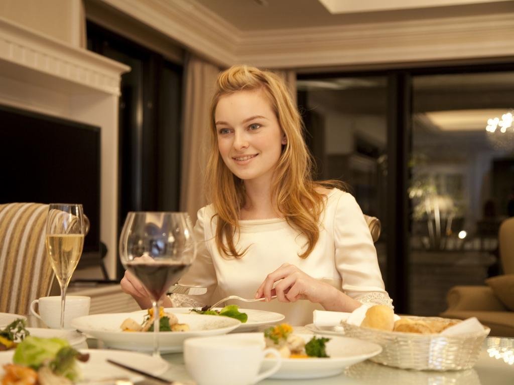 Hotel La Suite Kobe Harborland Экстерьер фото